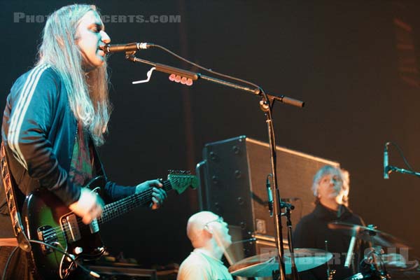 DINOSAUR JR - 2006-12-13 - PARIS - Zenith - Leonard Mark Ranaldo - Jay Mascis - Emmett Jefferson Murphy